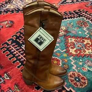 NWT Frye Jackie Button Boots in Cognac size 7